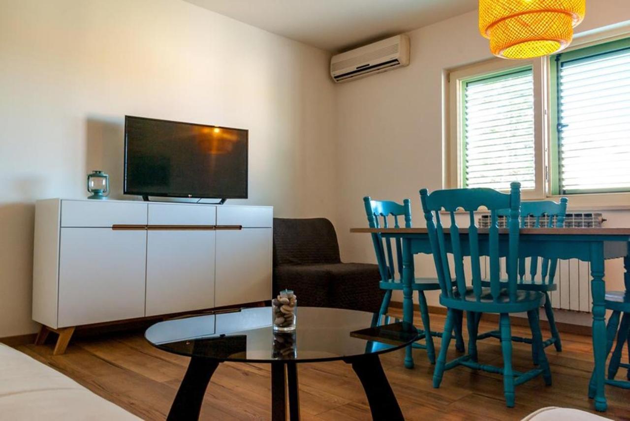 Villa Mediterranea - Apartments Medulin Kültér fotó